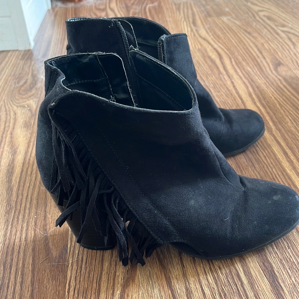 Black fringe booties